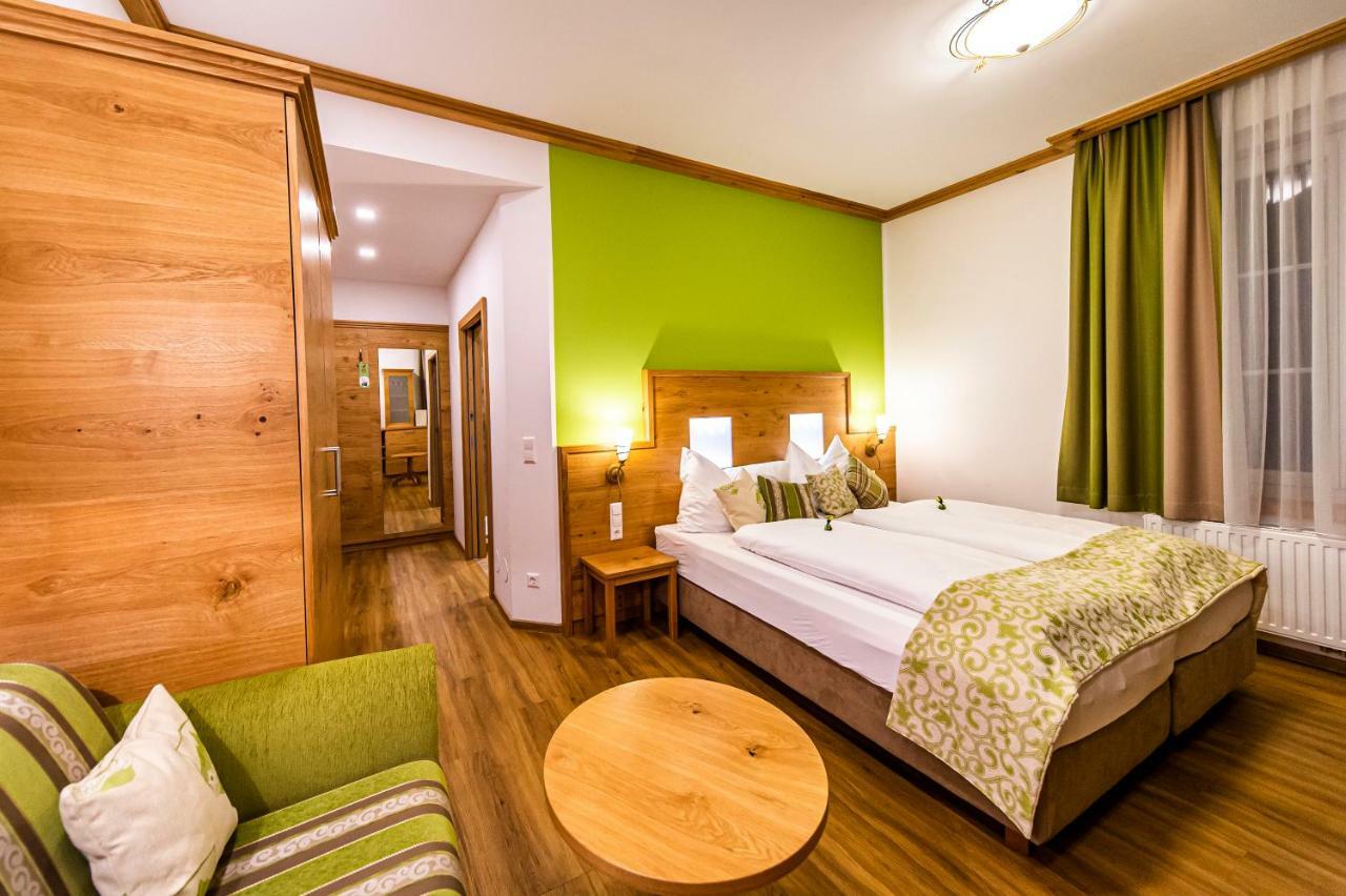 Landhotel Timmerer Möderbrugg Eksteriør billede