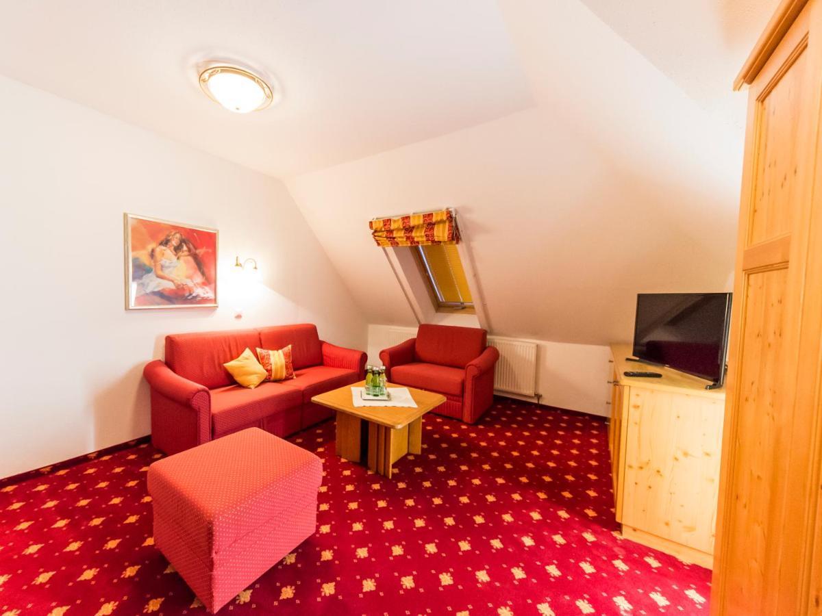 Landhotel Timmerer Möderbrugg Eksteriør billede